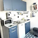 Petit Le Galet Bleu Апартаменты *